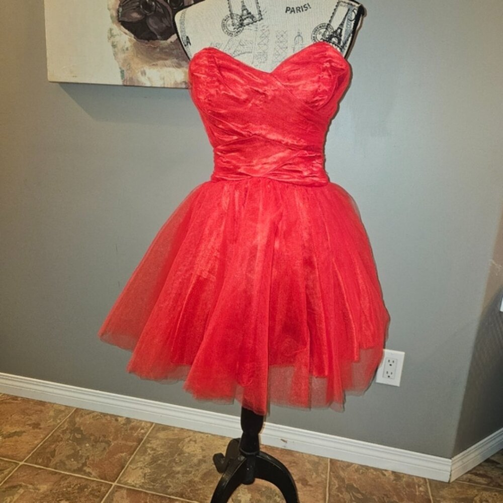 Red Tulle Mini Prom Dress